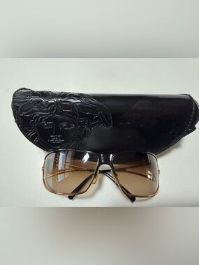 Versace MOD. 2040 Gold frame w/ Brown Gradient Lenses Vintage Auth Sunglasses